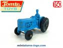 Le tracteur agricole Fordson bleu en miniature de Tomte Laerdal au 1/50e